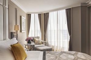 Crystal Penthouse Suite